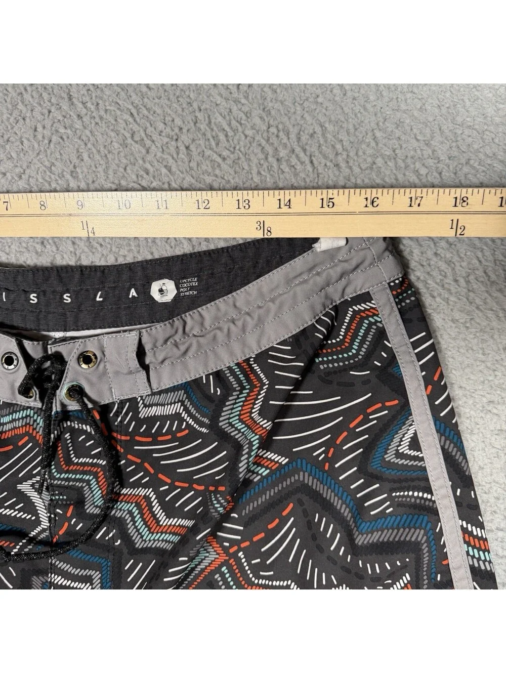 Vissla Board Shorts Tribal Aztec Performance Athletic Surf Water Mens Size 36